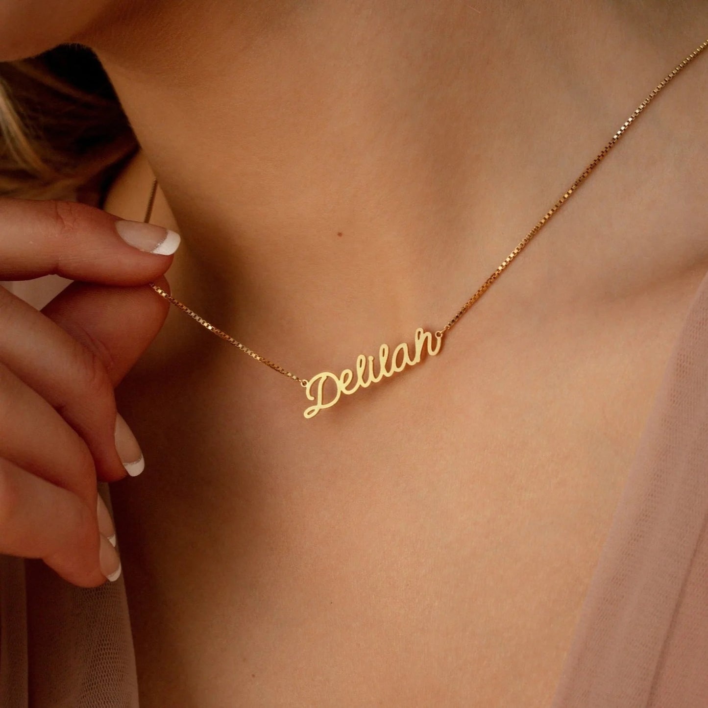 Collar de acero inoxidable en plateado, oro rosa y dorado con nombre personalizado