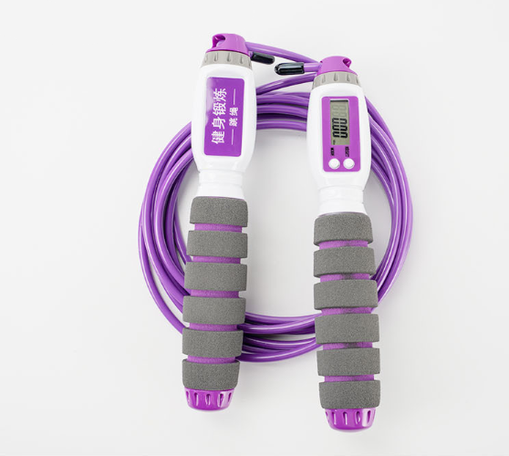 Cuerda de conteo electrónica para entrenamiento físico, cómoda que facilita su agarre y transporte.