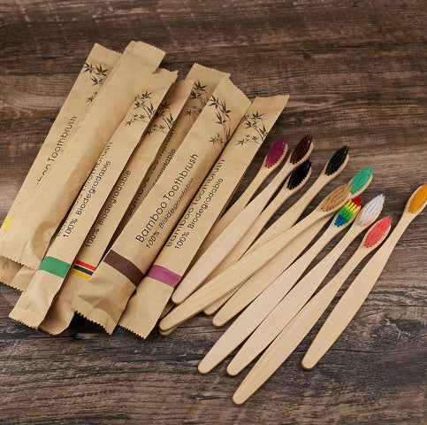 Set de 10 Cepillos de Dientes de Bambú Ecológicos con Cerdas Suaves de Carbón