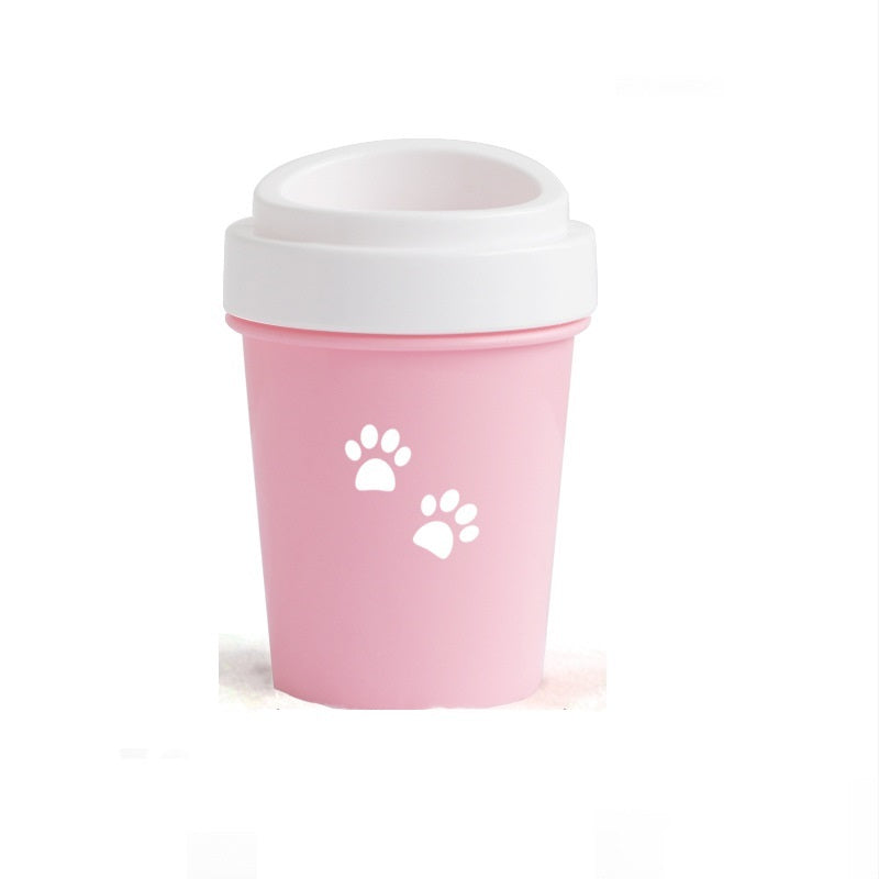 Productos de limpieza para el cuidado de las patas de tu perro de silicona.