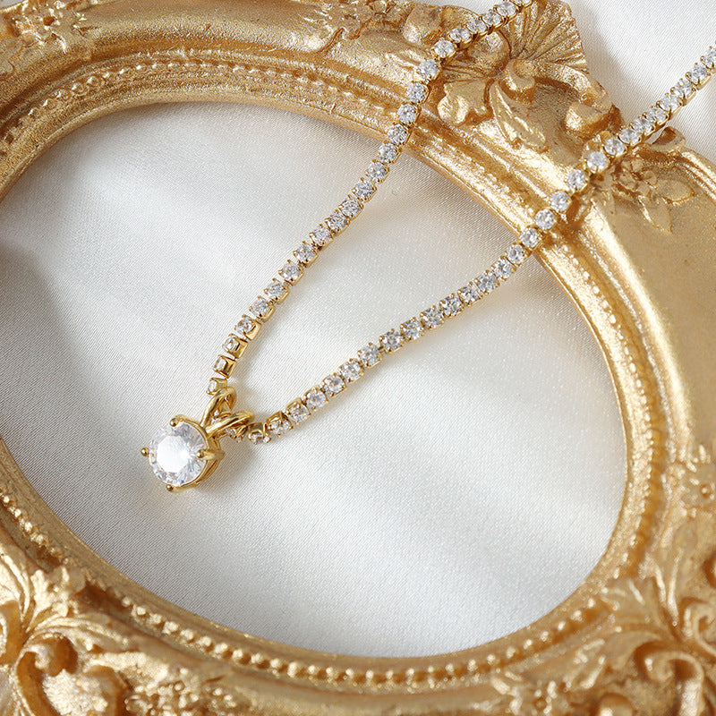 Collar de acero titanio con circonitas y piedras brillantes para mujer