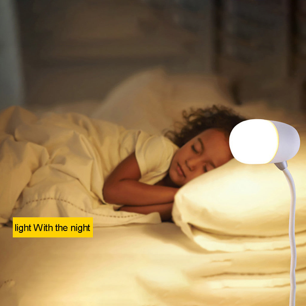 Luz nocturna tres en uno con cargador de altavoz inalámbrico