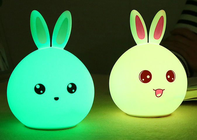 Lampara de noche Conejito, luces coloridas LED de silicón con sensor de tacto, sensible a la música