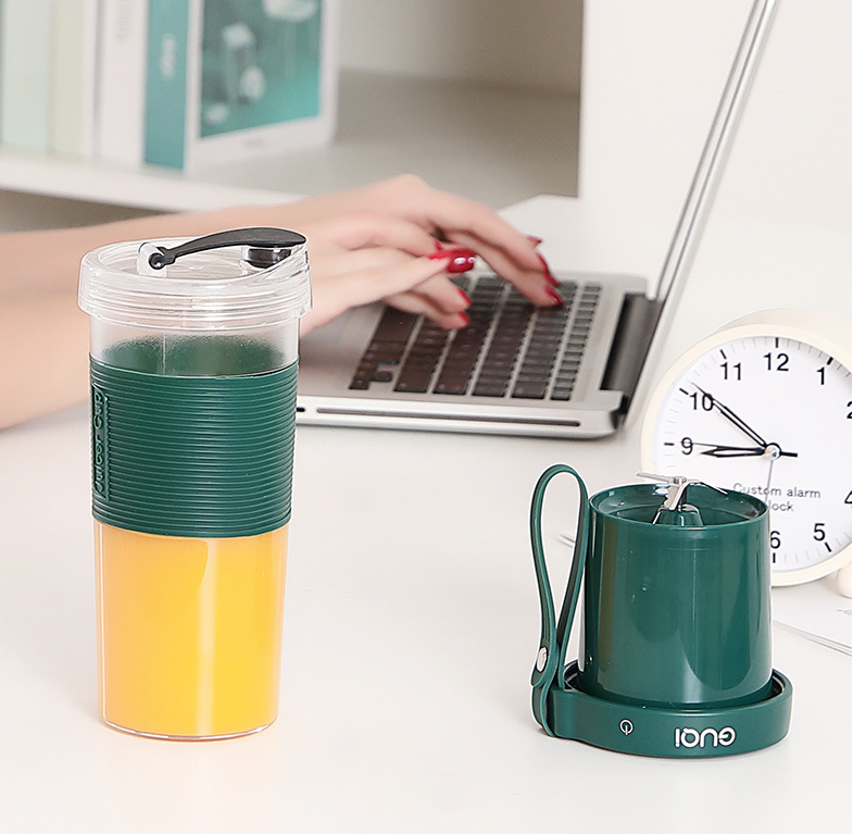 Mini licuadora portátil recargable por USB, exprimidor de frutas eléctrico, batidora de cocina, botella deportiva ligera, licuadora multifunción