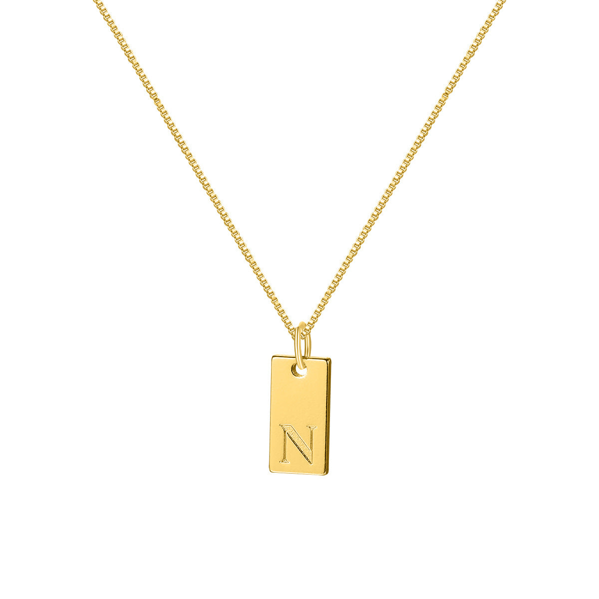 Collar dorado con dije de letra de tu elección, diseño de calidad y belleza.