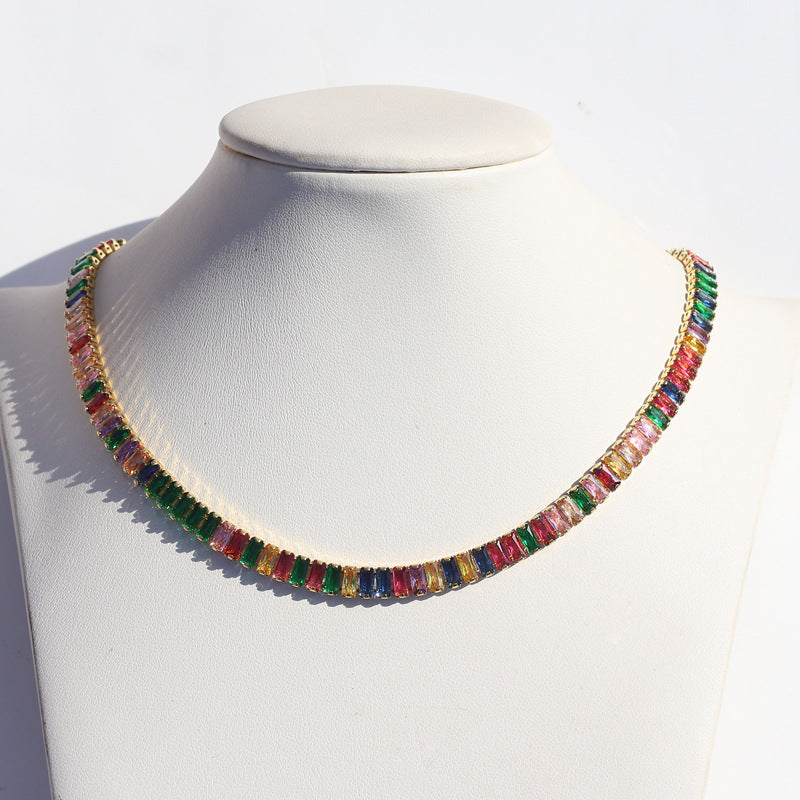 Collar de circon con cristales coloridos de color puro de temperamento de alta calidad