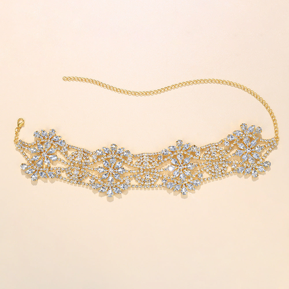 Collar Geométrico ancho en piedras imitación diamantes, en diseño De Flores en dorado y plateado