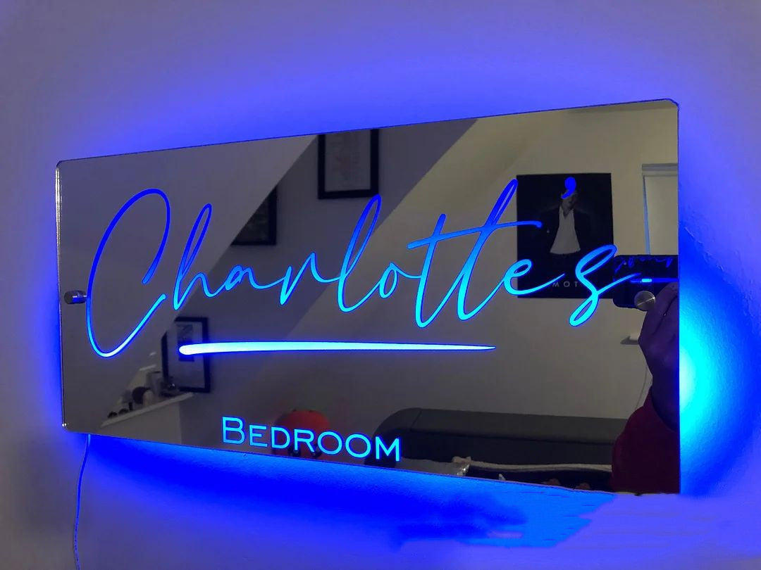 Espejo con luz LED y nombre personalizado para dormitorio, espejo de pared con luz LED, foto personalizada, regalo de Navidad, San Valentín y boda.