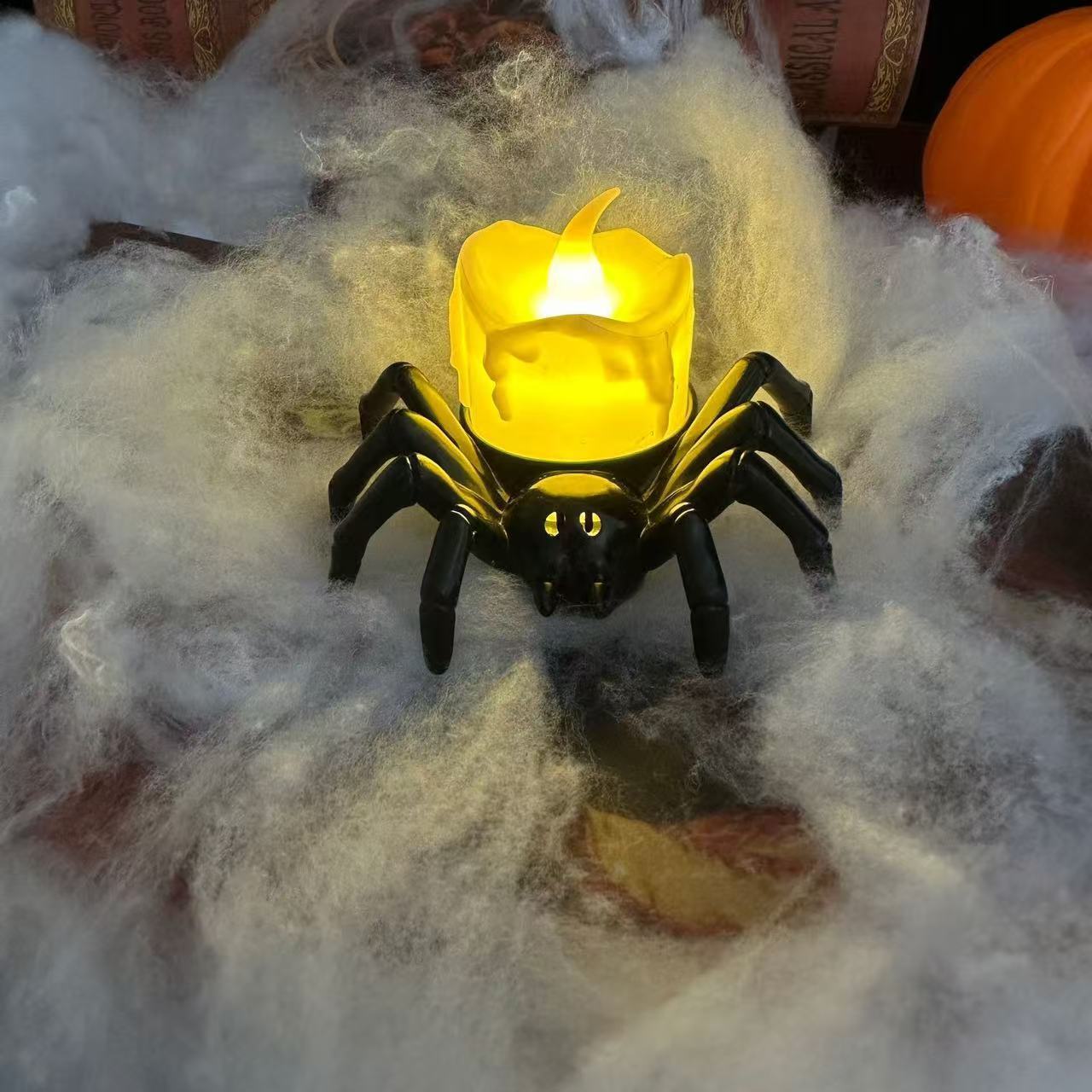 Vela y Props con Araña – Decoración de Halloween (Calabazas, Calaveras y Ojos) 🎃🕷️