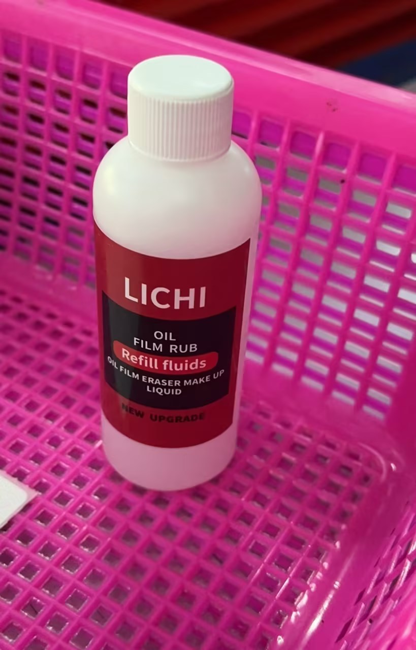 Cepillo Limpiador de Vidrios para Auto – Elimina Aceite, Suciedad y Mejora la Visibilidad