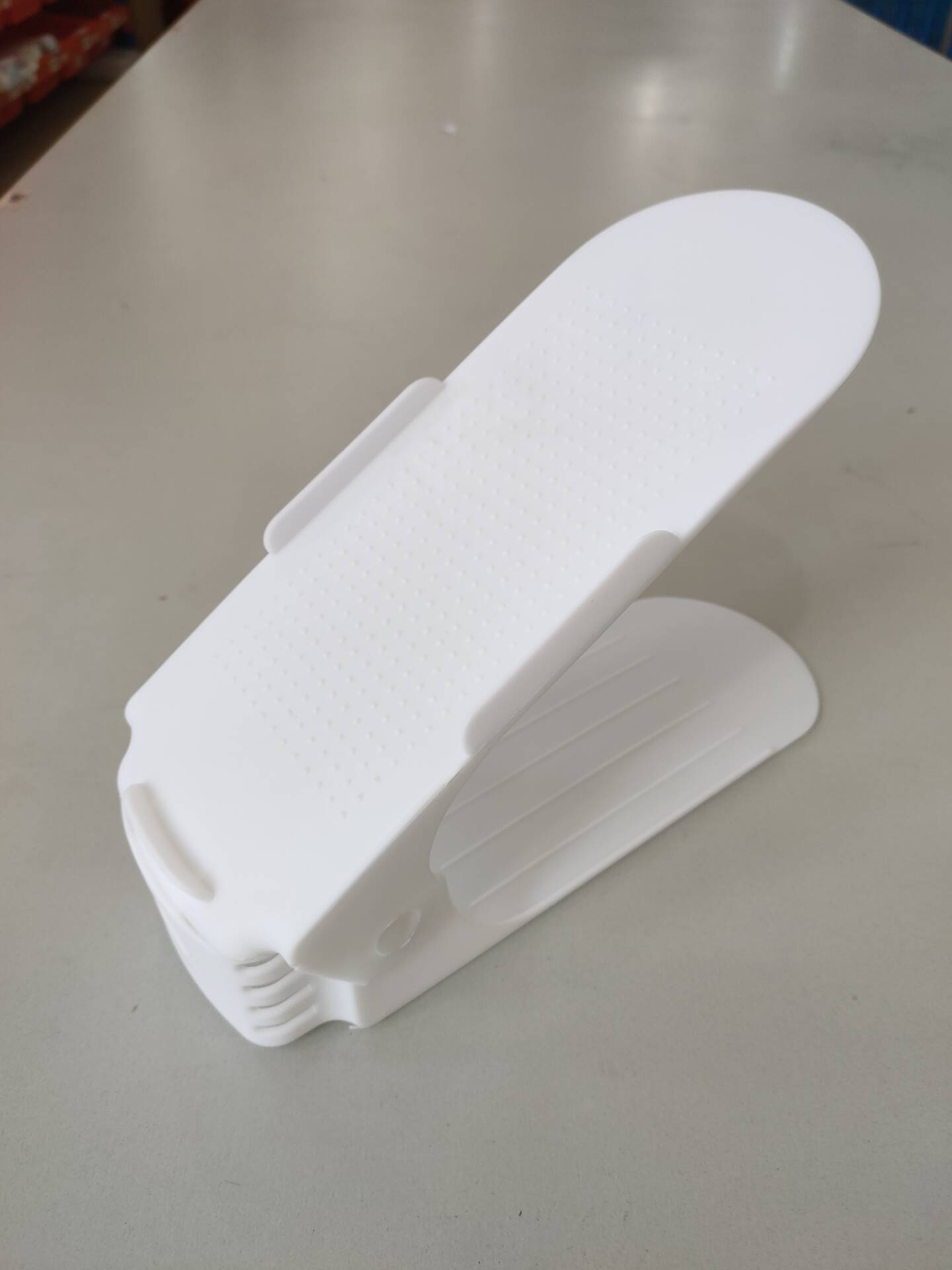 Organizador de Zapatos Doble Ajustable – Soporte de Almacenamiento Vertical ahorro 50%