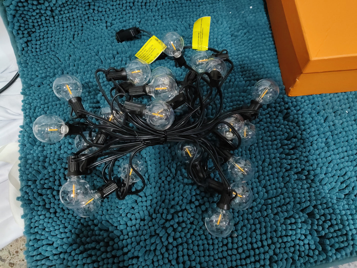 Guirnalda de Bombillas Festivas ✨ – Iluminación Encantadora para Tu Hogar o Jardín