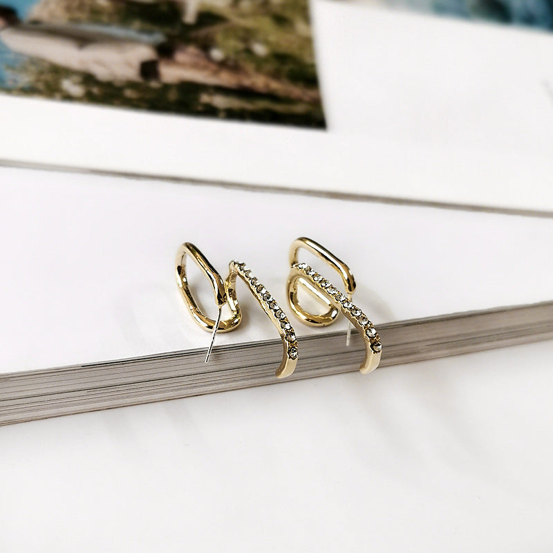 Aretes Geométricos con Zirconia | Brillo Moderno y Sofisticado