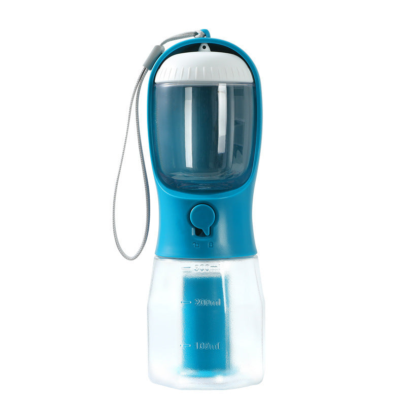 Botella Multifuncional para Mascotas 3 en 1,  Vaso Portátil – Agua, Comida y Bolsas en un Solo Click