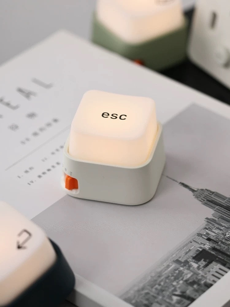 Luz Nocturna Magnética Portátil – Diseño Cute y Relajante