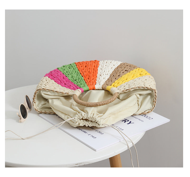 Bolsa de playa de paja, trenzada en colores combinados, ideal para tu outfit de playa, fresco y elegante