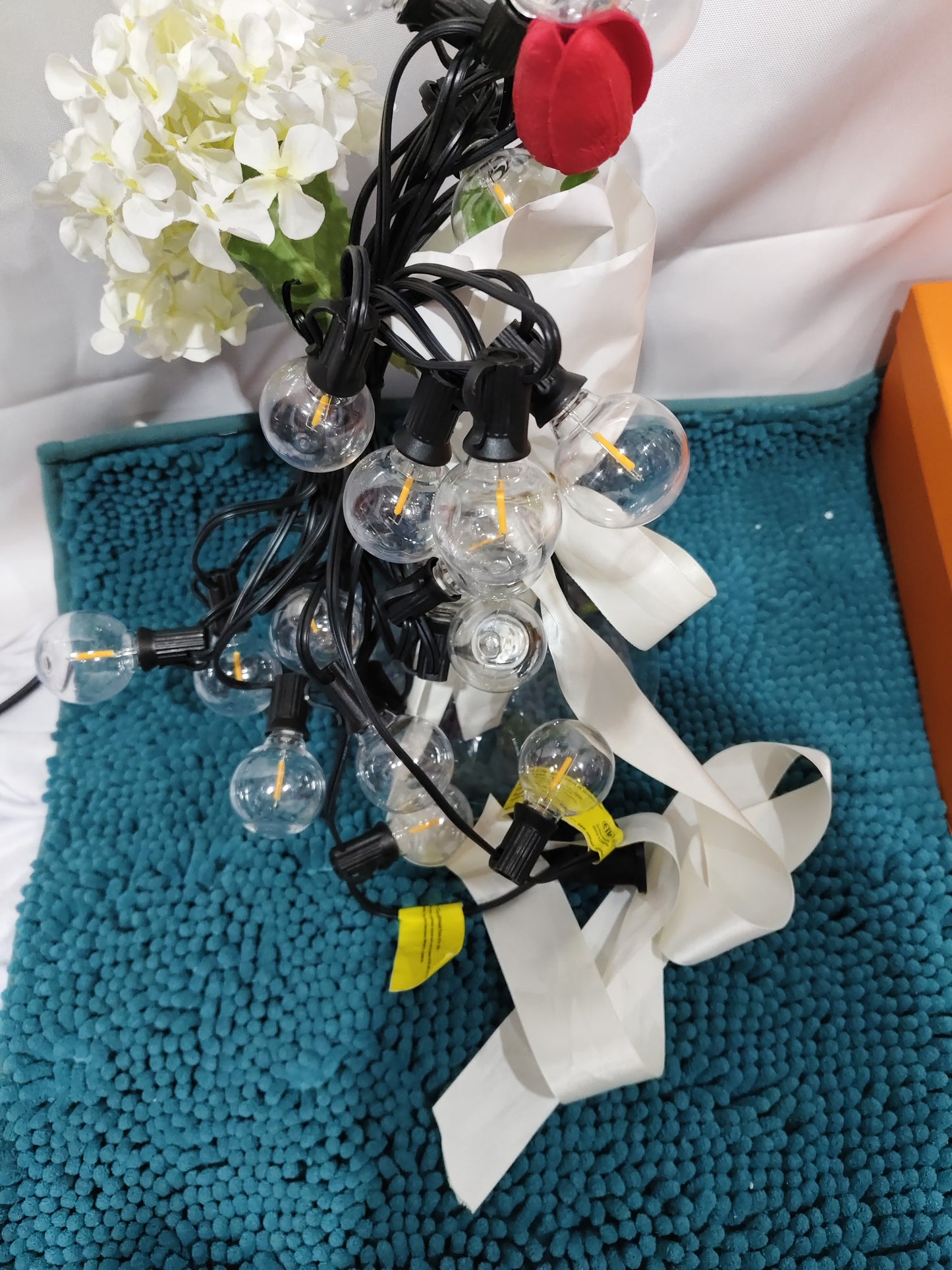 Guirnalda de Bombillas Festivas ✨ – Iluminación Encantadora para Tu Hogar o Jardín